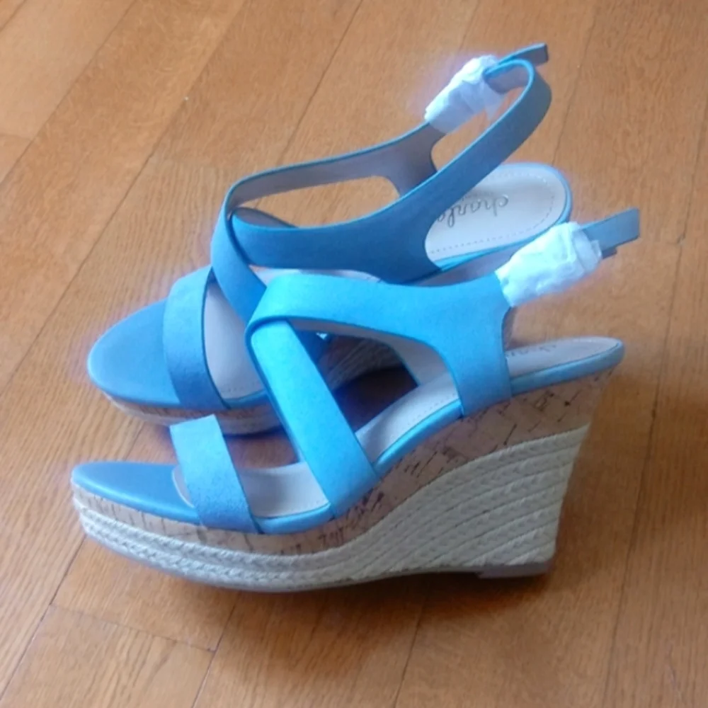 ❇ NIB ❇ Charles by Charles David Muted Blue Layne Espadrille Wedges, Size 8.5 - Picture 2 of 14